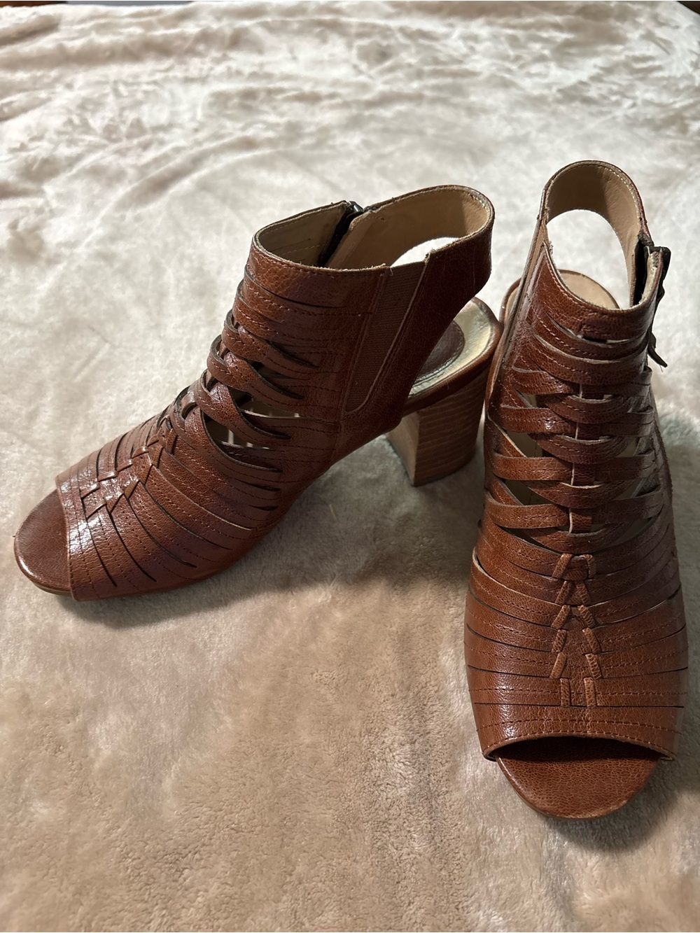 Earthies by Earth Siena Leather Caged Block Heel Sandal Booties – Cinnamon Sz 7